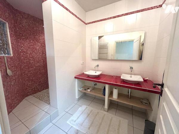 Spacieuse maison bourgeoise idéal chambres d'hôtes