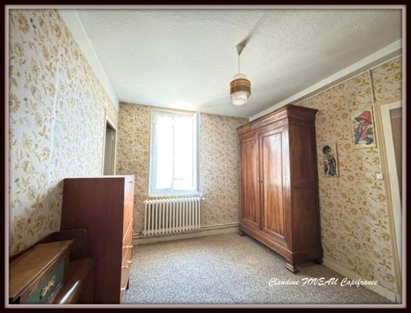 À vendre : Maison à Saint Gérand de Vaux (03) divisée en 2 logements