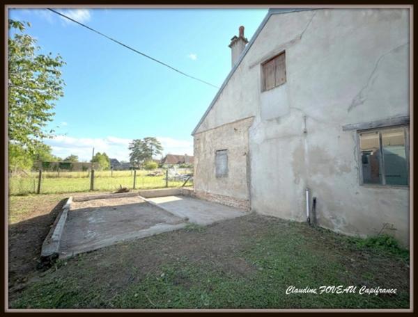 À vendre : Maison à Saint Gérand de Vaux (03) divisée en 2 logements
