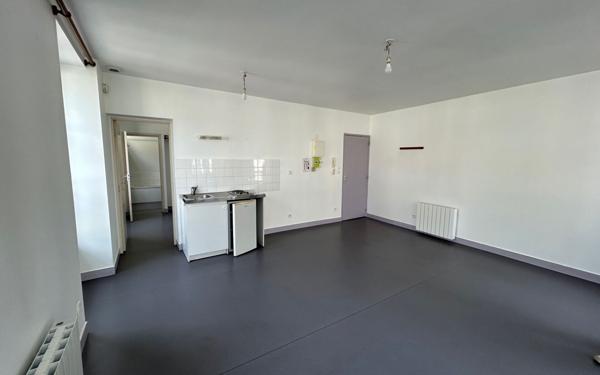 Appartement à louer    2 pièces •  Mortagne-au-Perche