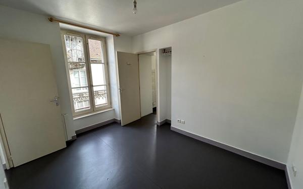 Appartement à louer    2 pièces •  Mortagne-au-Perche