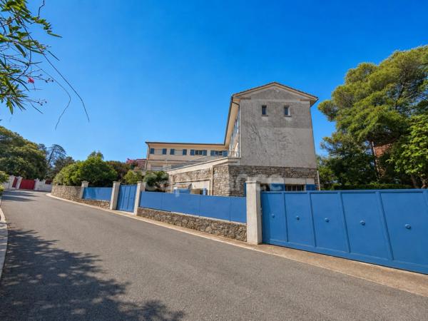 Appartement à vendre 5 pièces AGAY (83), magnifique vue mer !!