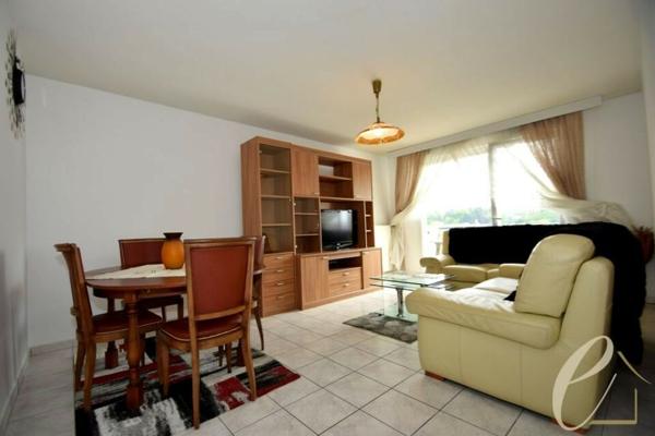 Saint Fons – Centre : T3 dernier étage rénové et meublé de 64.35 m² avec terrasse et grand garage