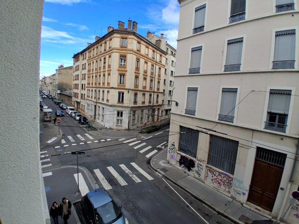 LOCATION MEUBLEE - Lyon 6ème arrondissement - Studio 23 m²