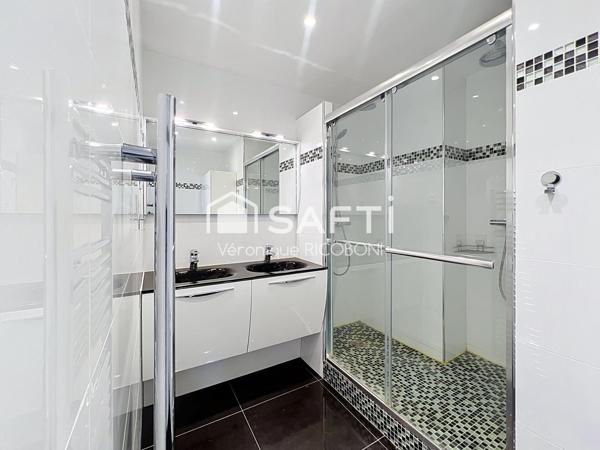 Très bel appartement dans environnement calme et privilégié avec piscine et terrains de tennis