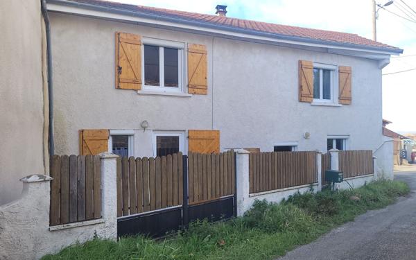 Maison à vendre    4 pièces •  Beaurepaire