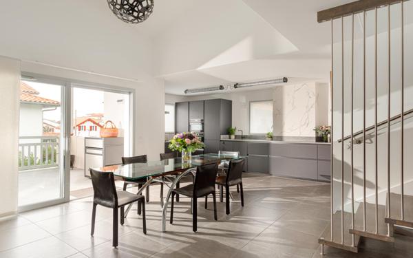 Appartement F4 à vendre  4 pièces - 143,45 m2 BIARRITZ - 64