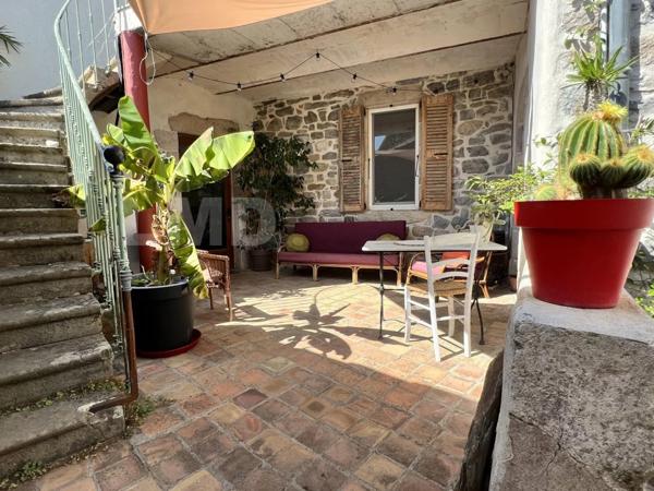 Ardèche SUD: Charmante maison de village en pierre avec terrasse