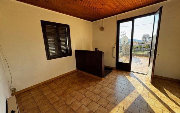 Maison à vendre    3 pièces • 103 m2 Carros