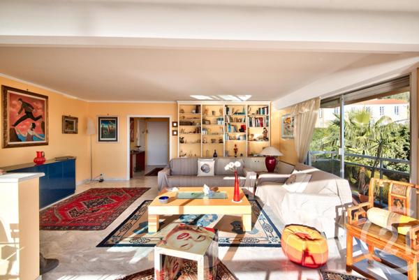 Appartement F4 à vendre  4 pièces - 105 m2 VILLEFRANCHE SUR MER - 06