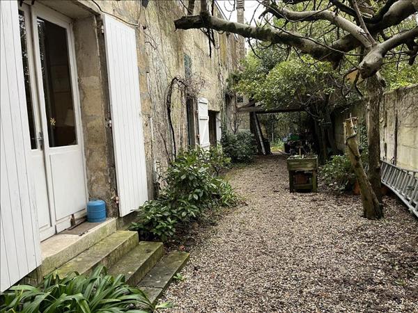 Maison à vendre |  Bordeaux |  12 pièces | 350 m²