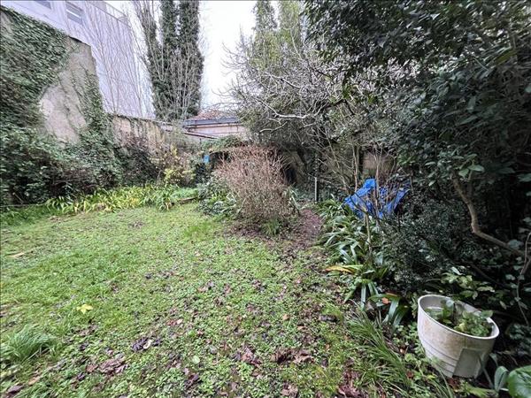 Maison à vendre |  Bordeaux |  12 pièces | 350 m²