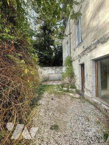 Appartement avec garage et jardin 