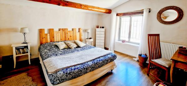 Maison en Pierre et dépendance