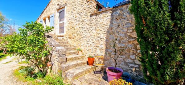 Maison en Pierre et dépendance