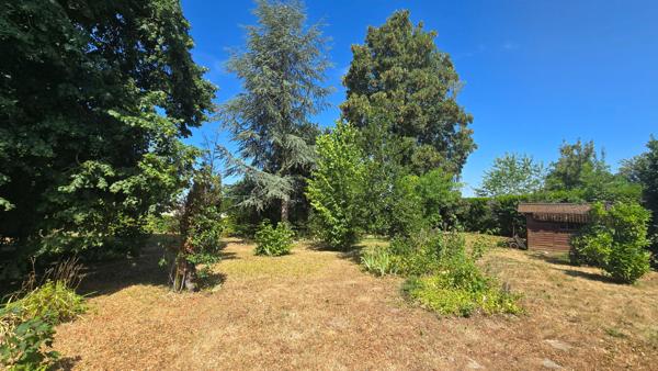 Maison à Vendre à Sourdun - 5 pièces + Grange terrain  1165 m²