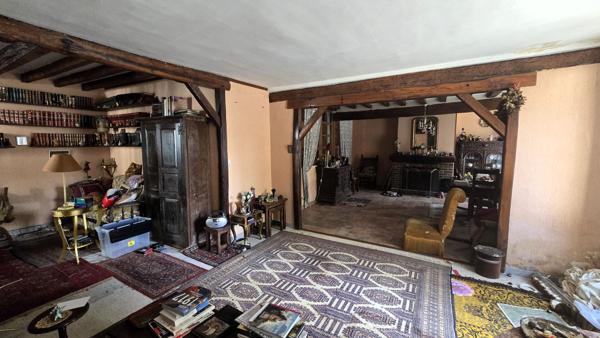 Maison à Vendre à Sourdun - 5 pièces + Grange terrain  1165 m²