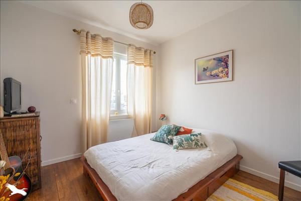 Appartement à vendre |  Royan |  5 pièces | 91 m²