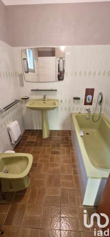 Maison traditionnelle 10 pièces de 241 m² à Aspiran (34800)