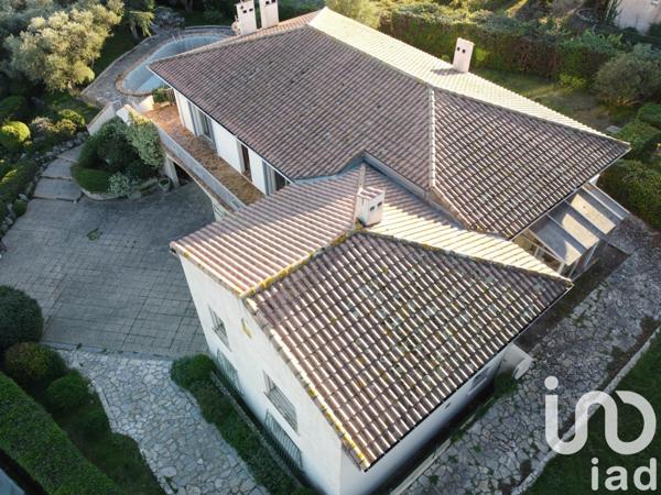 Maison traditionnelle 10 pièces de 241 m² à Aspiran (34800)