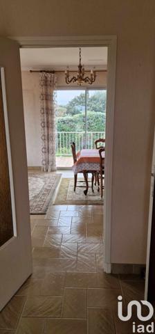 Maison traditionnelle 10 pièces de 241 m² à Aspiran (34800)