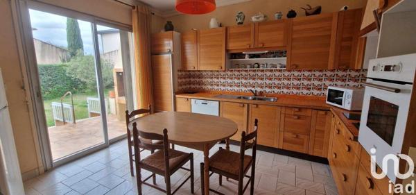 Maison traditionnelle 10 pièces de 241 m² à Aspiran (34800)