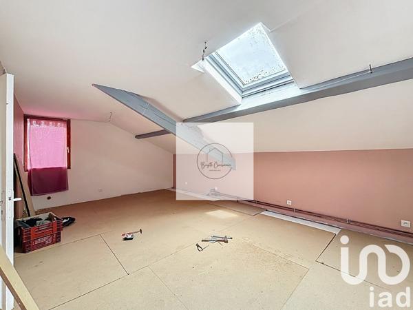 Maison 6 pièces de 120 m² à Crulai (61300)