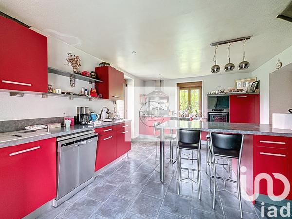 Maison 6 pièces de 120 m² à Crulai (61300)