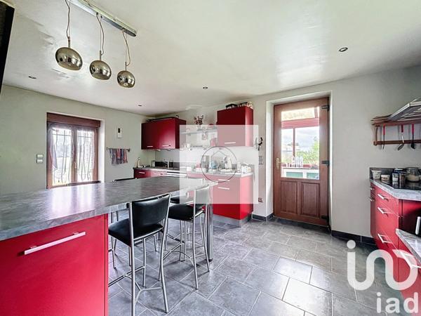 Maison 6 pièces de 120 m² à Crulai (61300)