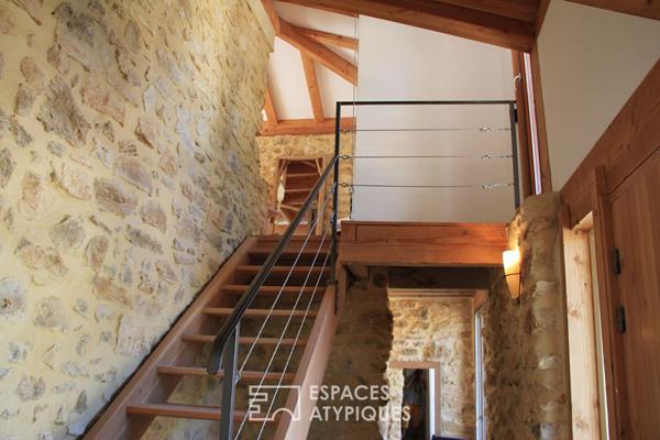 Domaine Bucolique de 8 ha – Mas et gîtes avec bassin naturel