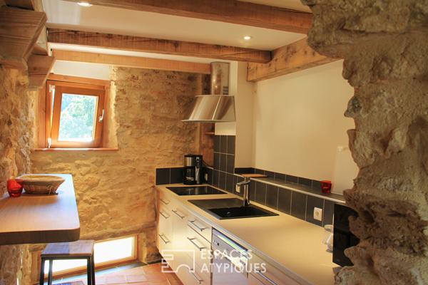 Domaine Bucolique de 8 ha – Mas et gîtes avec bassin naturel