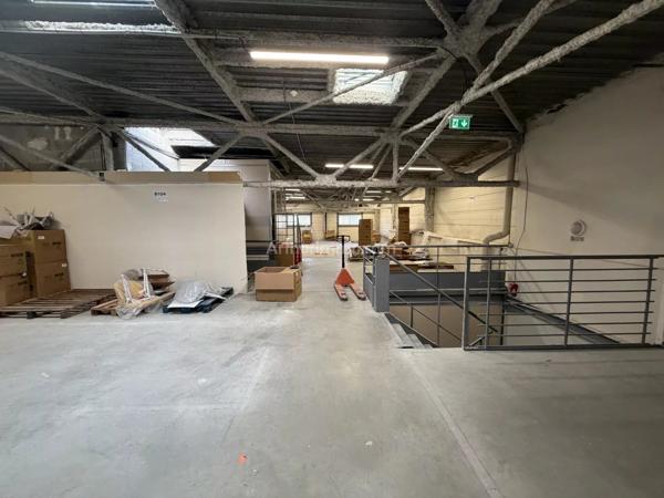Location                                                      Local industriel
                        
                     10 pièces                      1000 m2                     à Épagny-Metz-Tessy