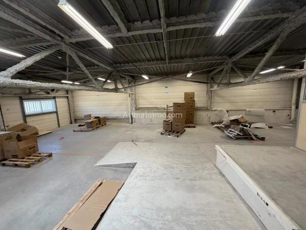 Location                                                      Local industriel
                        
                     10 pièces                      1000 m2                     à Épagny-Metz-Tessy