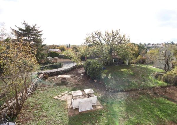 Appartement 3 pièces 75 m² , véranda, garage , 560 m²de jardin 