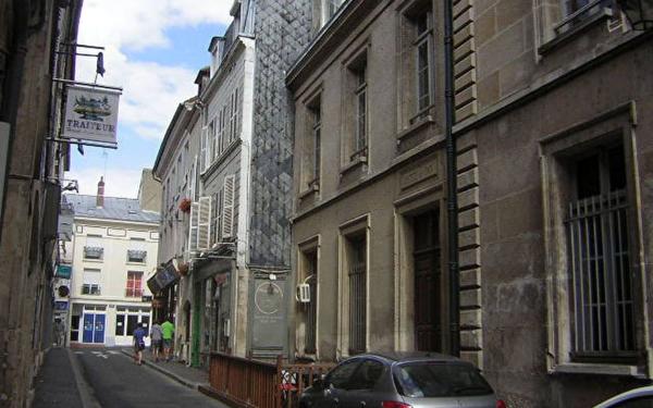 Appartement à louer    1 pièce •  Compiègne