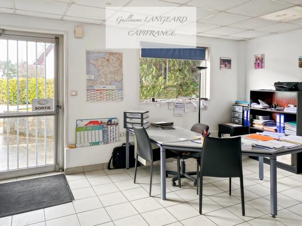 Local d'activités industriellles et bureaux - Oyonnax (01100) - 320 M2