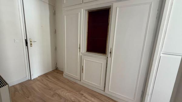 Appartement Paris 2 pièces 43 m2 - PARIS 17  GUY MÔQUET