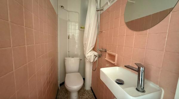 Appartement Paris 2 pièces 43 m2 - PARIS 17  GUY MÔQUET