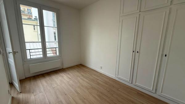 Appartement Paris 2 pièces 43 m2 - PARIS 17  GUY MÔQUET