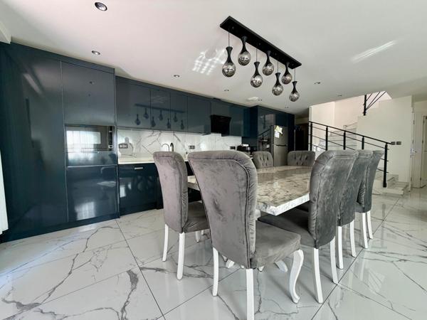 Maison individuelle 2024 – 130 m² avec garage, terrasse et terrain clos à Belfort