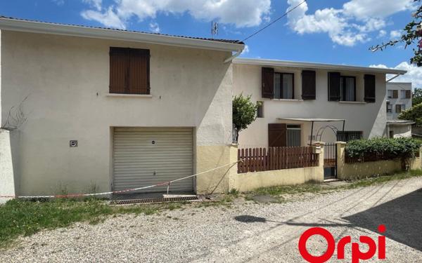 Maison à vendre    4 pièces •  Vénissieux