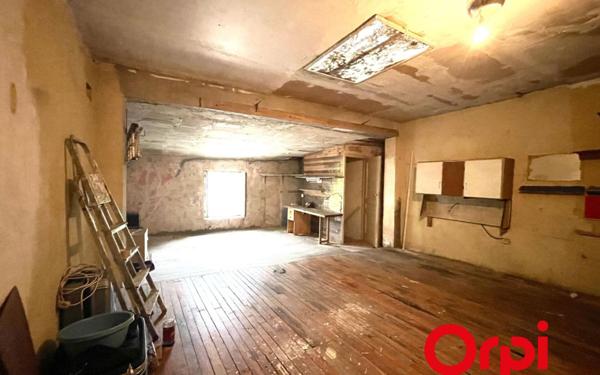 Maison à vendre    4 pièces •  Vénissieux