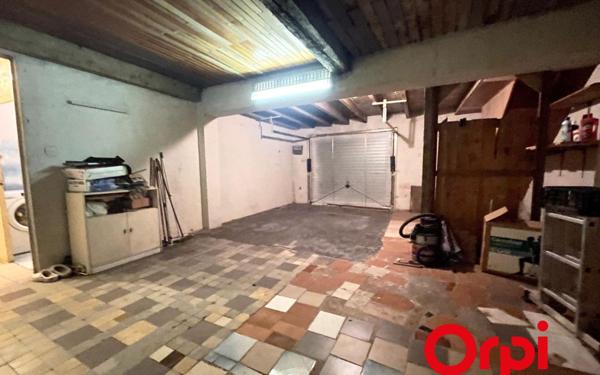 Maison à vendre    4 pièces •  Vénissieux