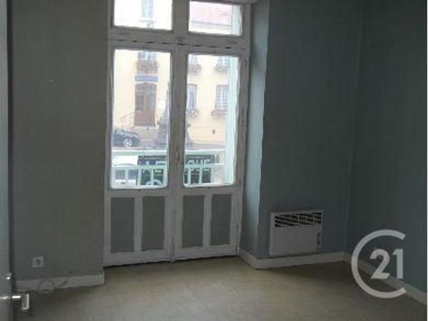 Maison à vendre  5 pièces - 85 m2 MONTAIGUT EN COMBRAILLE - 63