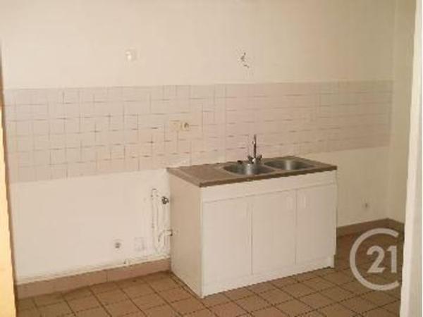 Maison à vendre  5 pièces - 85 m2 MONTAIGUT EN COMBRAILLE - 63