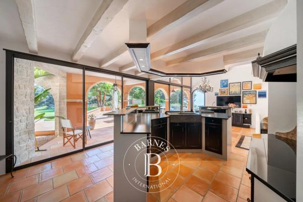 Cannes, Villa 6 Chambres -  351 m² à vendre