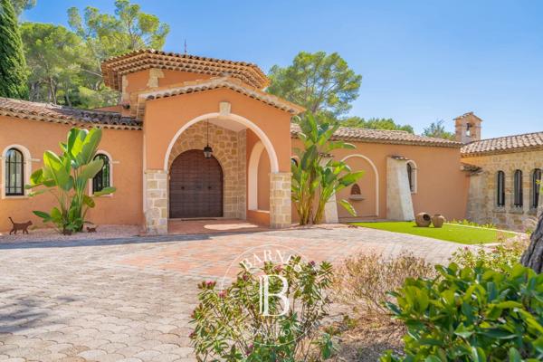 Cannes, Villa 6 Chambres -  351 m² à vendre