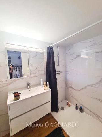 PROCHE CENTRE VILLE- VILLA T5 AVEC JARDIN