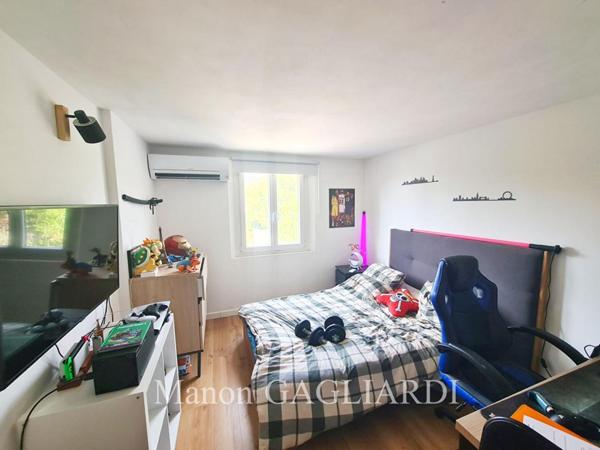 PROCHE CENTRE VILLE- VILLA T5 AVEC JARDIN