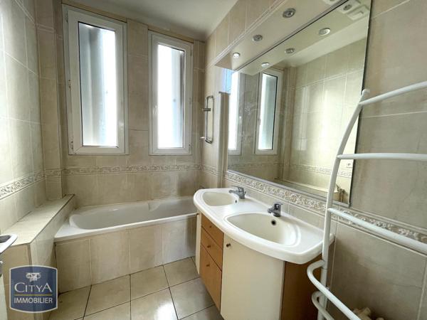Appartement à louer 4 pièces 81.95m²